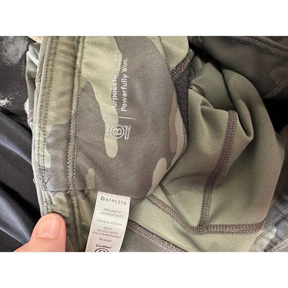 W1 ATHLETA WOMEN'S 405480 Green CAMO CONTENDER 7/8 TIGHT PANT Medium Pockets - Picture 4 of 6